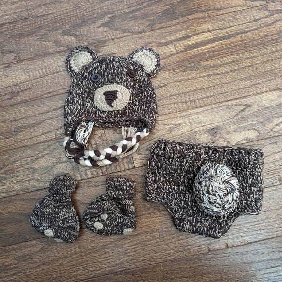 BABY Bear Hat, Diaper Cover & Booties,  Photo Prop  O/S 0-3m - Picture 2 of 7